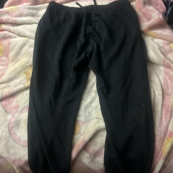 Large Black Nike jogger sweatpants still in good condition - Picture 3 of 3
